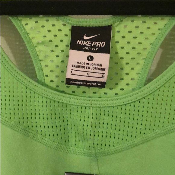 💚 Nike Dri Fit Tank 💚 - Picture 2 of 3